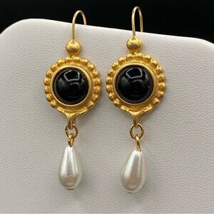 Dangle Earrings in Gold Tone and Faux Pearl